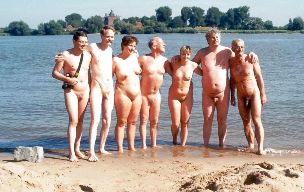 25P Older Beach Nudists