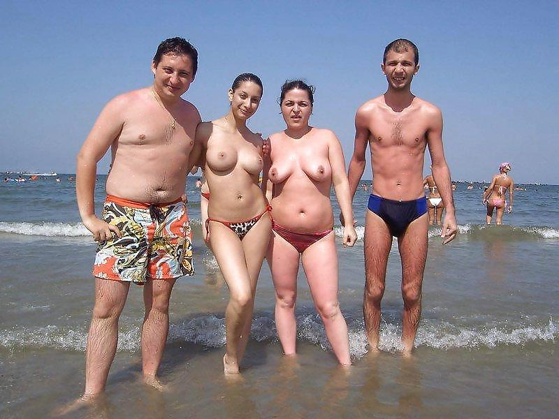 20P Naked beach 36.