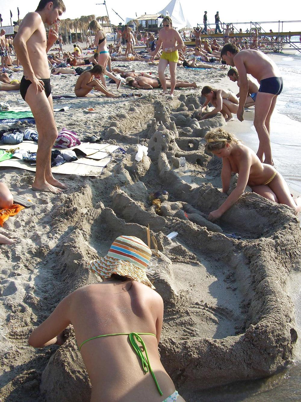 25P The beach 192