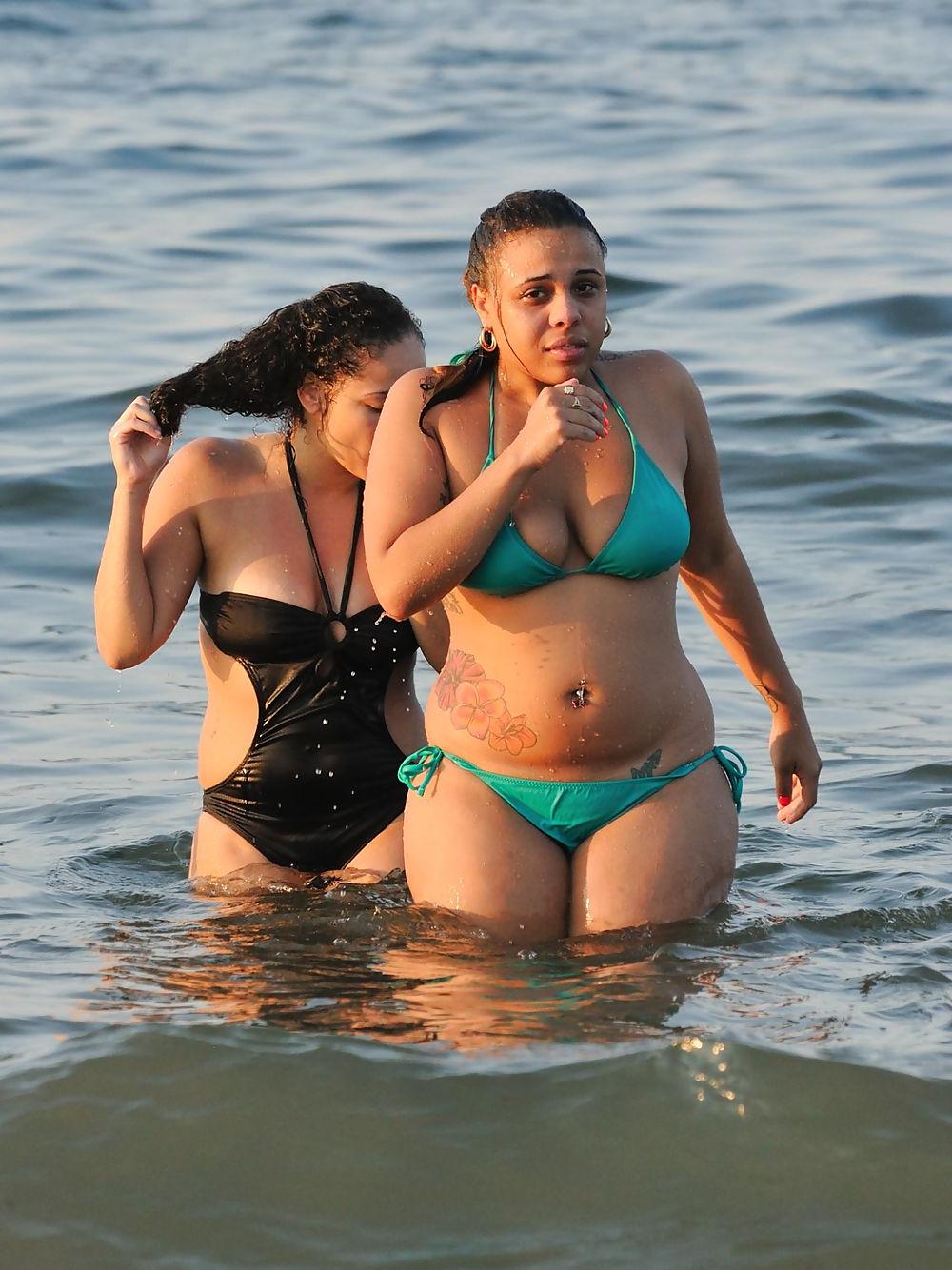 12P Nice ghetto girls on the beach
