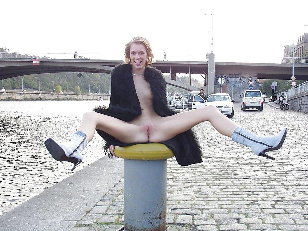 15P Flashing Females 3