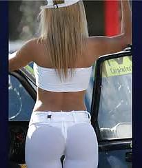24P Why I love yoga pants