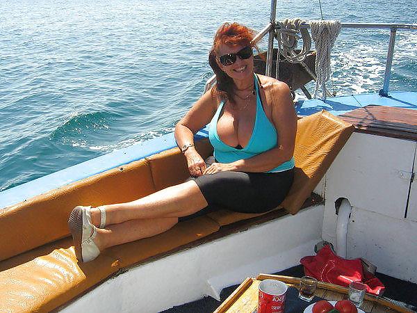 17P Busty Russian Woman 782