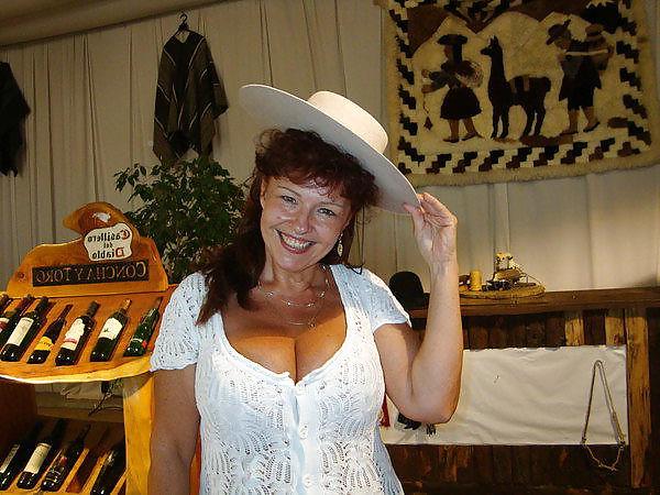 17P Busty Russian Woman 782