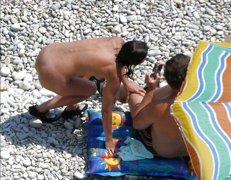 25P Nudist Beach Teens