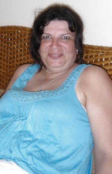 12P Amateur mature hairy!