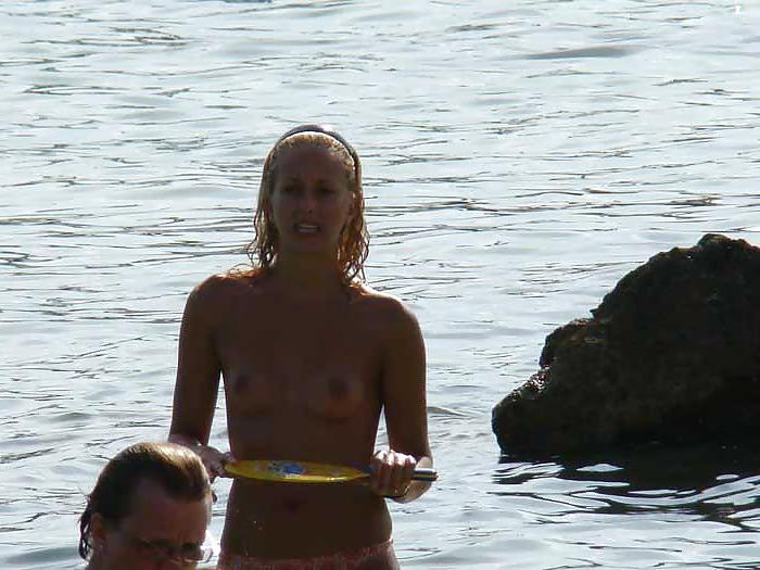 25P The beach 195