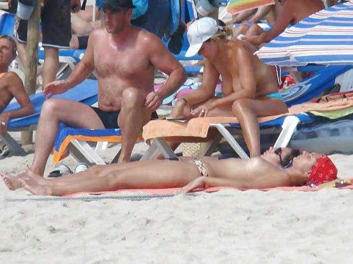 25P The beach 195