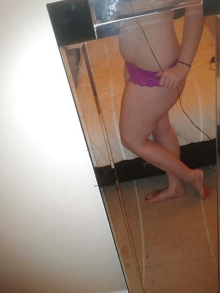 24P Sexy scottish babe
