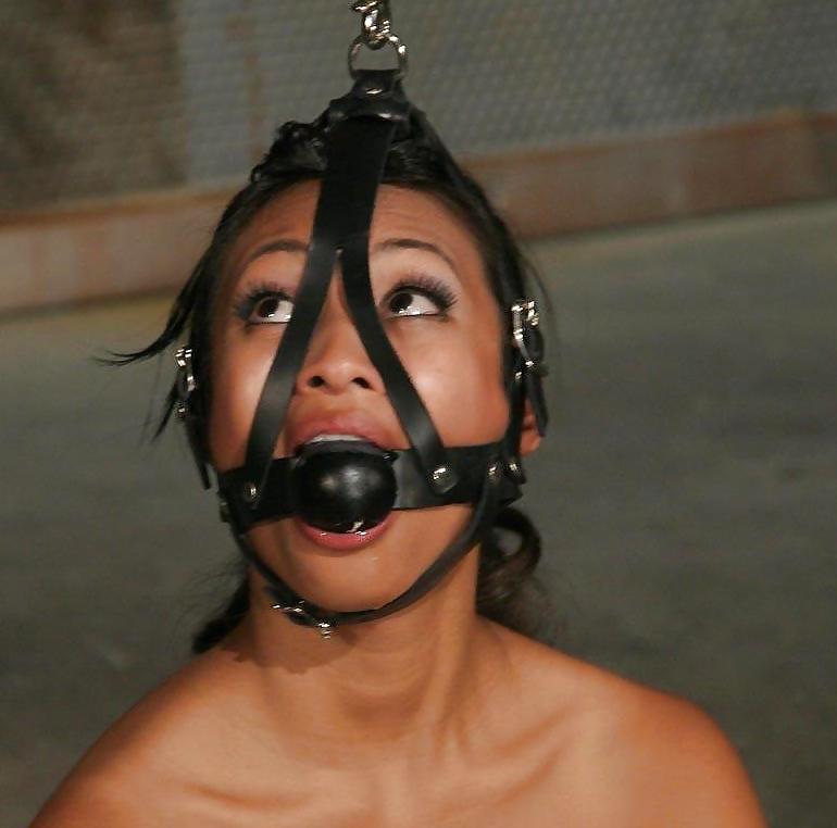 25P Gagged woman