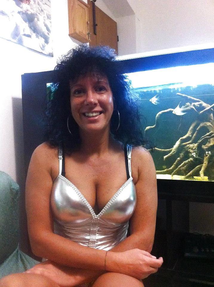 21P Italian milf:angela