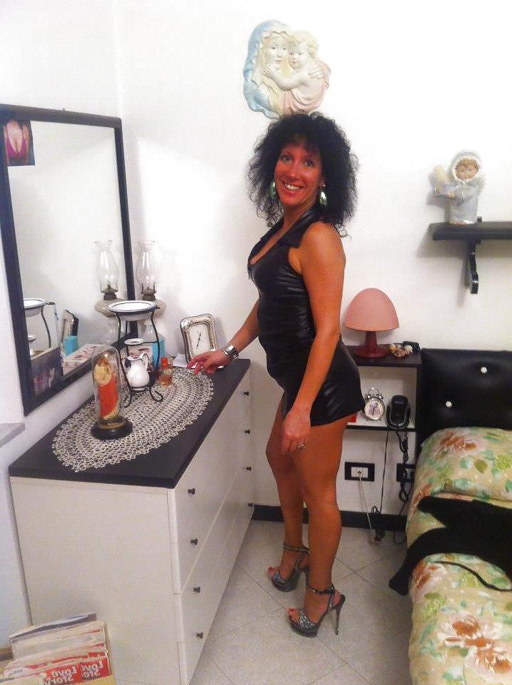 21P Italian milf:angela