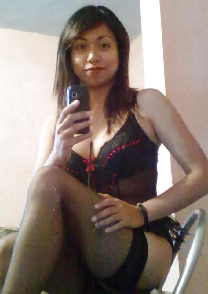 25P Putas latinas en pantimedias