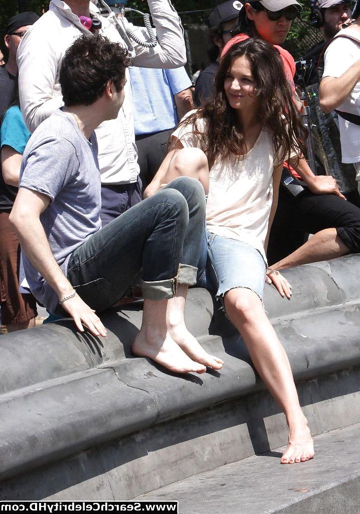 25P Katie Holmes Wet T-Shirt And See-Through Pokies