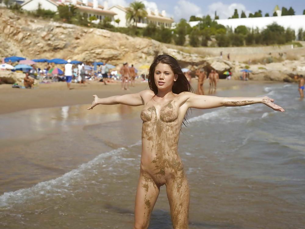 19P Caprice on the beach
