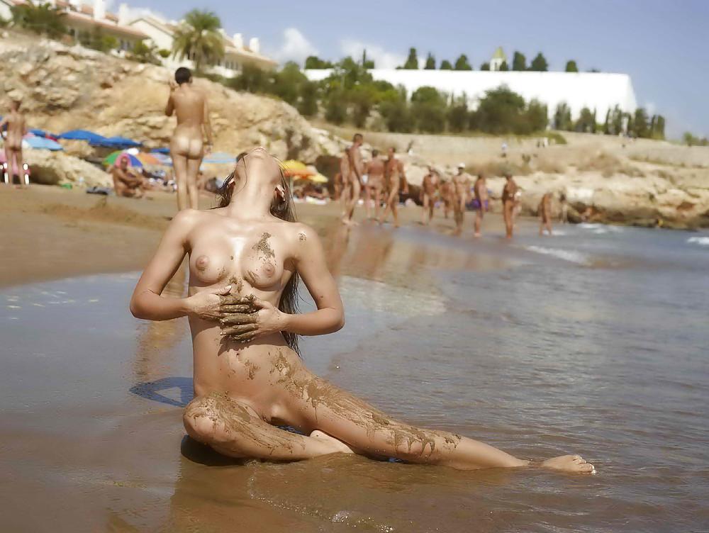 19P Caprice on the beach