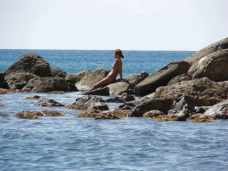 25P Nudist Beach Fun