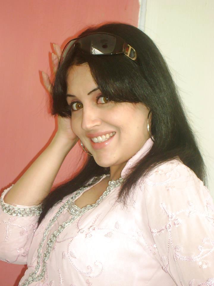 25P Delicious Muslim MILFs 2, Who Would You FUCK & How?