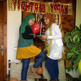 17P Arab Hijab Woman