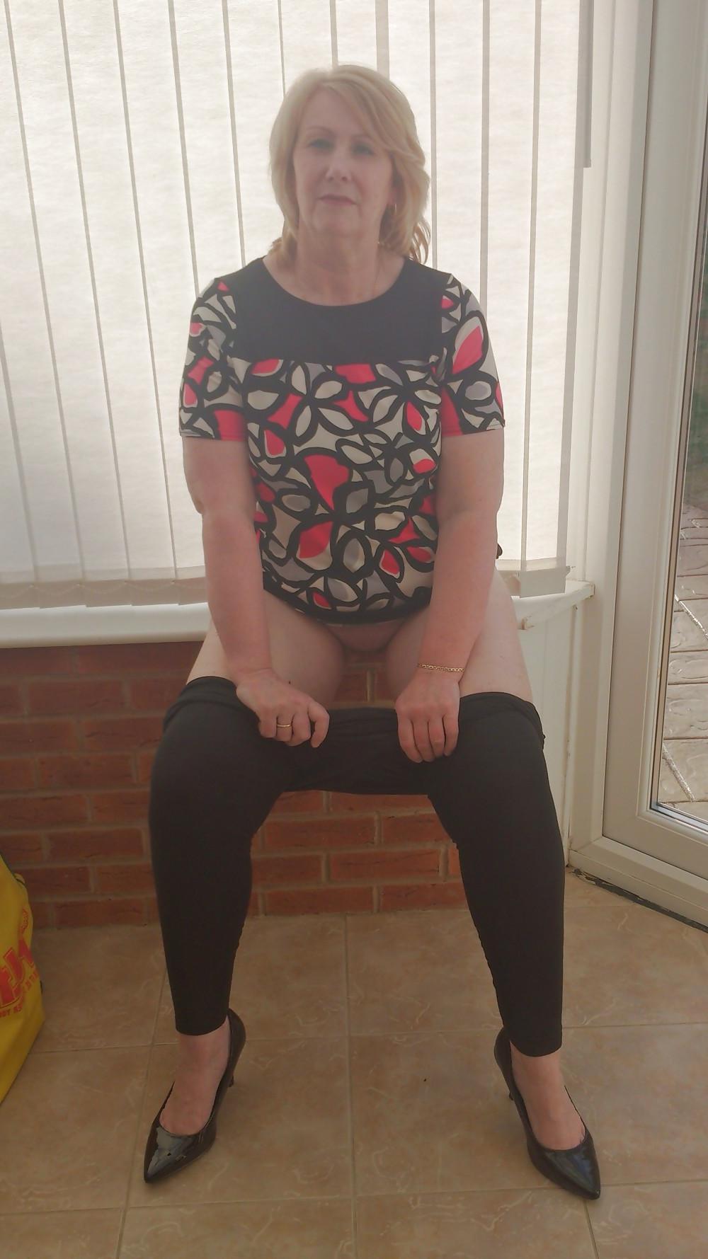 25P Granny mature milf 