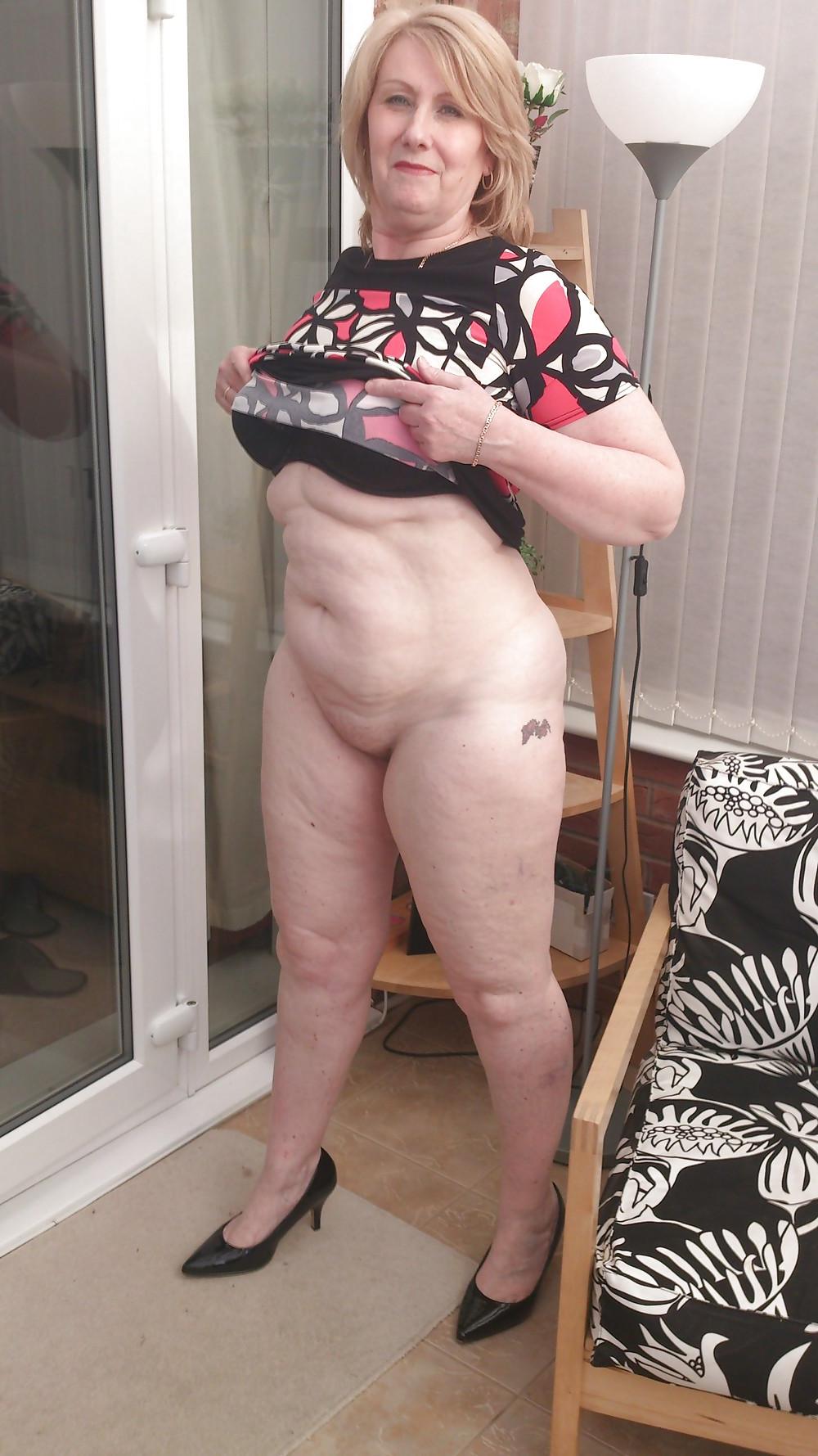 25P Granny mature milf 