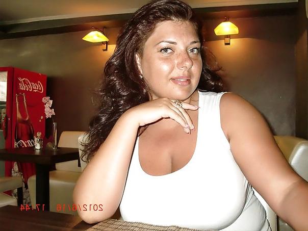 21P Busty Russian Woman 1111