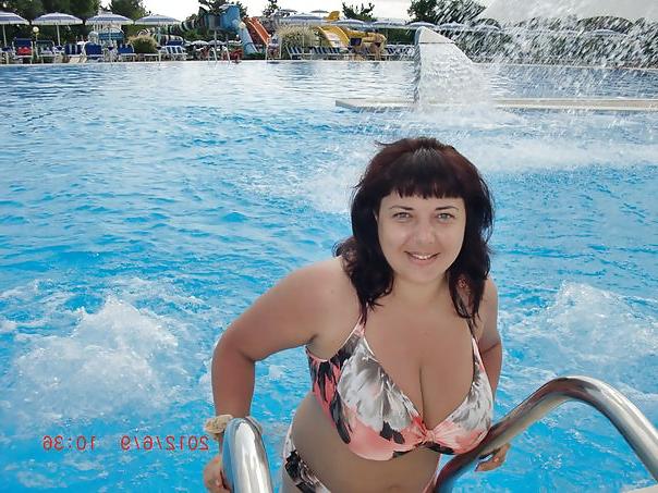21P Busty Russian Woman 1111