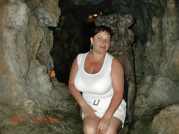21P Busty Russian Woman 1111
