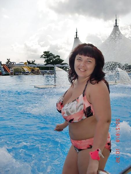 21P Busty Russian Woman 1111
