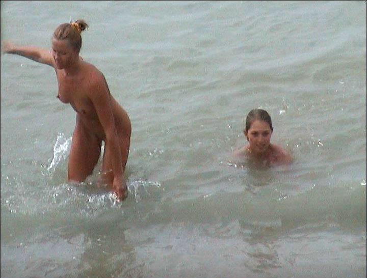 25P Beaver Beach 13 (less Beaver, still Hot !)