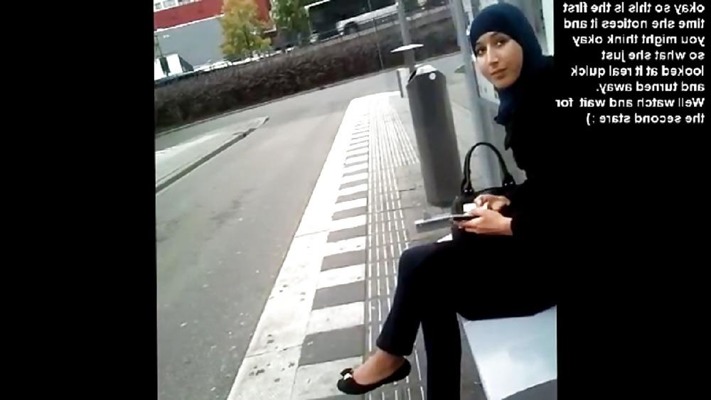 25P Bulge flash Arab girl