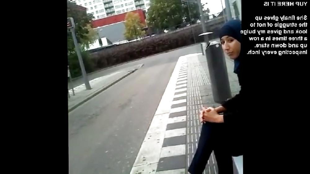 25P Bulge flash Arab girl