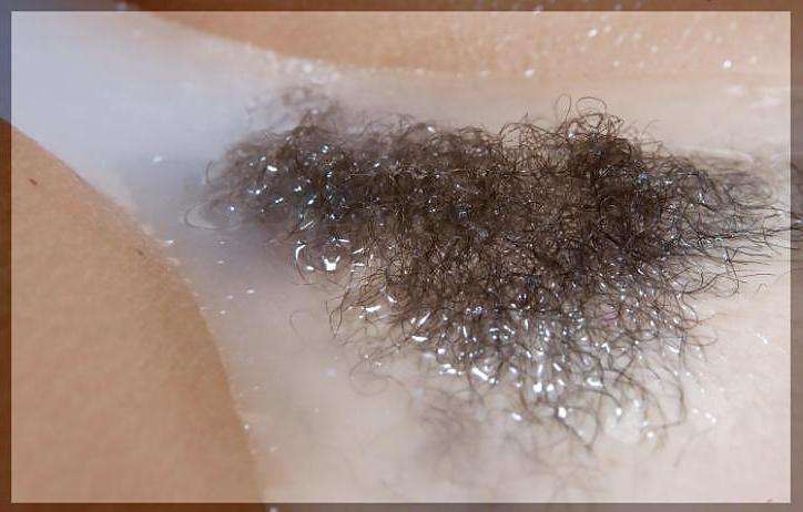 25P Sweet Hairy Pussy