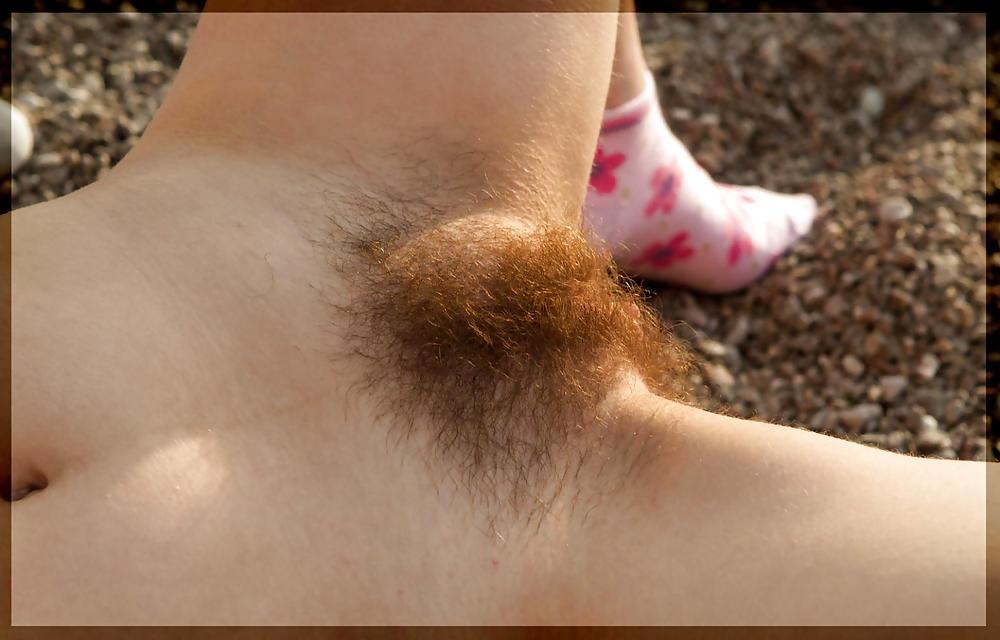 25P Sweet Hairy Pussy