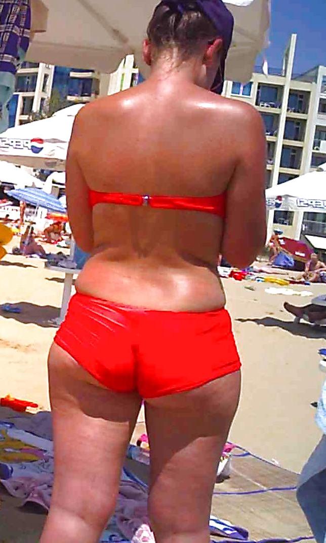 19P Candid, ibiza, ass, beach