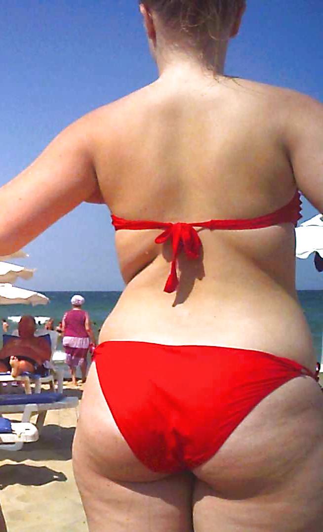19P Candid, ibiza, ass, beach