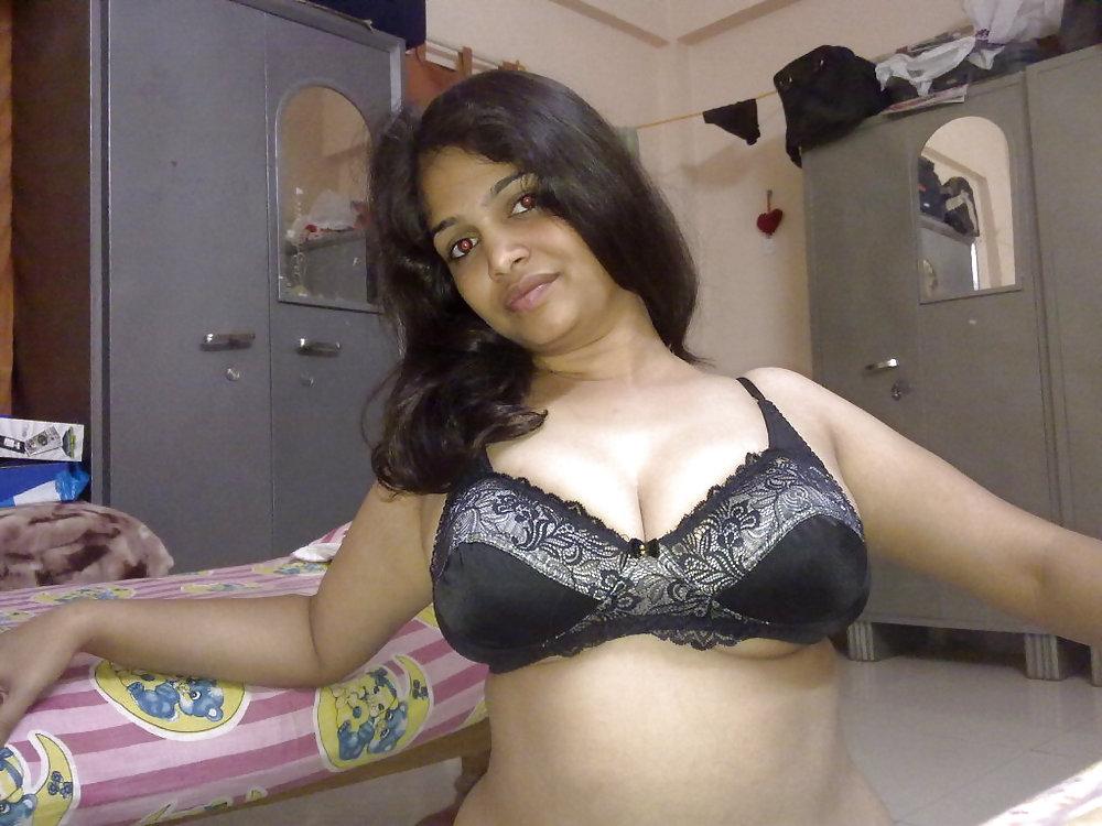 25P Hot Indian MILF