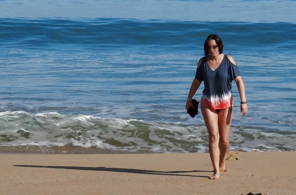 14P Beach Pose