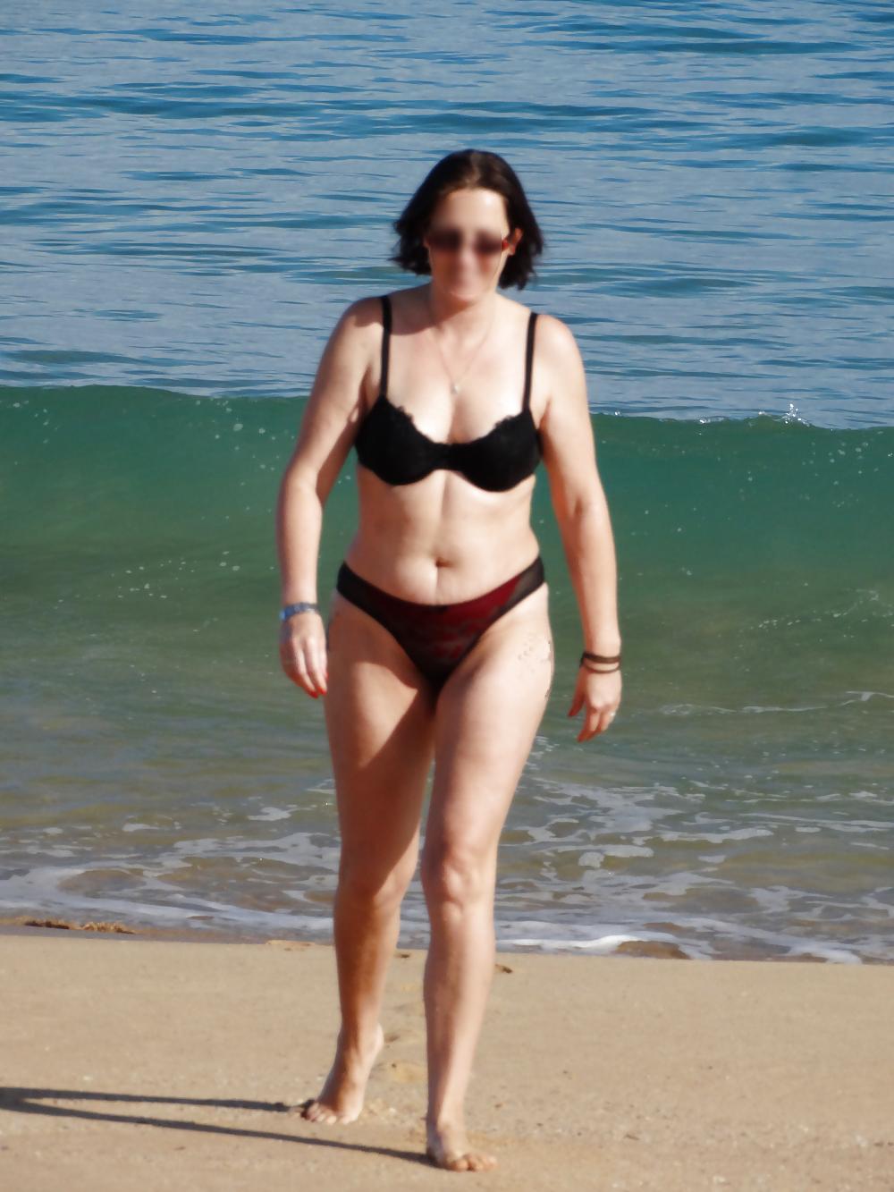14P Beach Pose