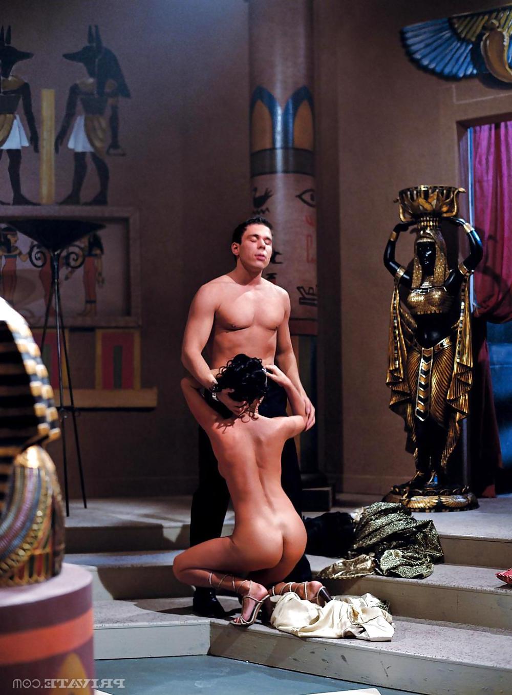 16P Egyptian princess Laura Angel gets double penetrated