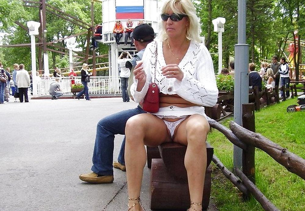 23P Flashing&upskirt