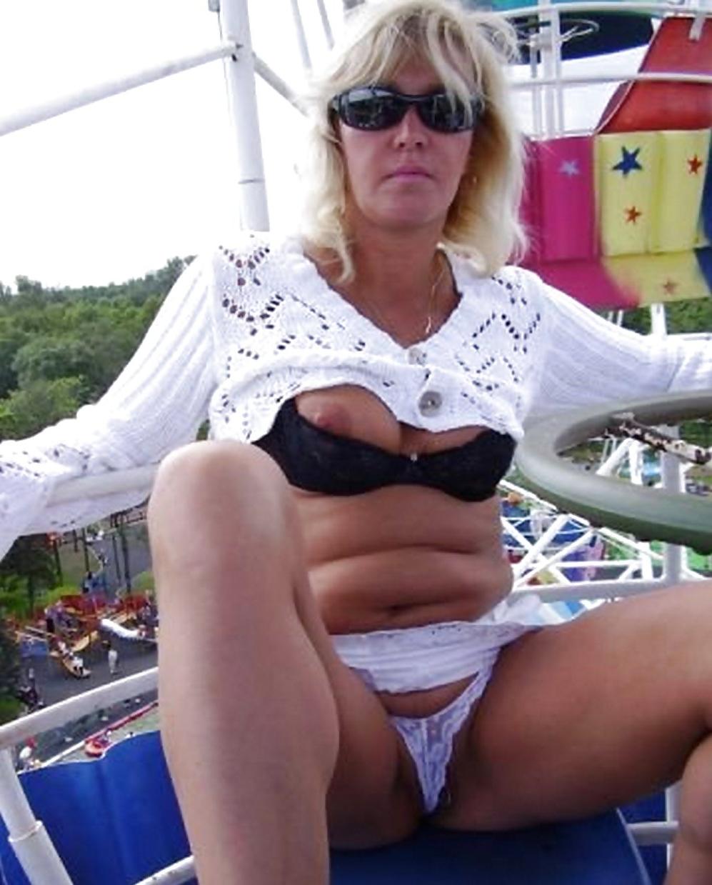 23P Flashing&upskirt