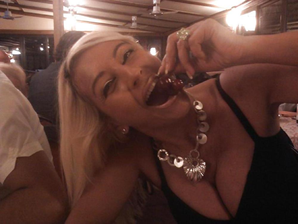 25P Italian milf: carla