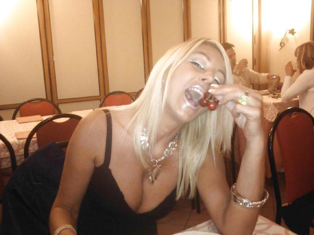 25P Italian milf: carla