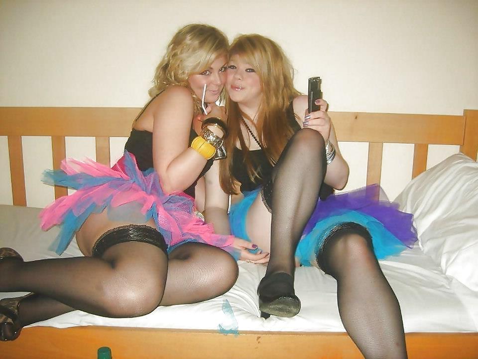 25P Geile Nylon Girls 2