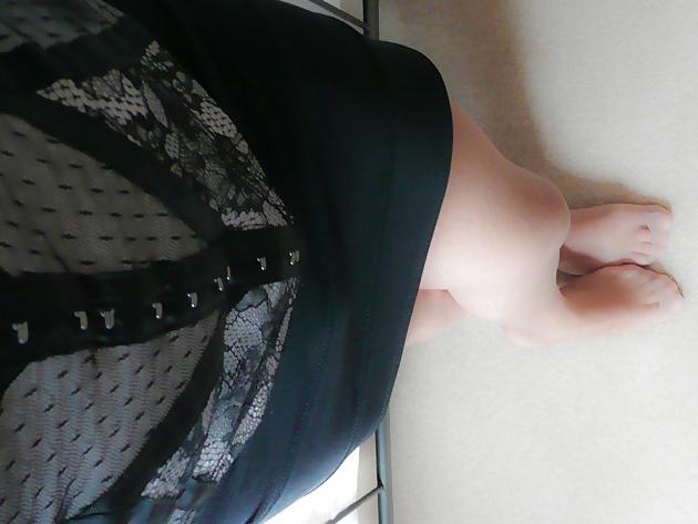 25P SarahJaneUKCd - Shiny Nylons and Pink Panties