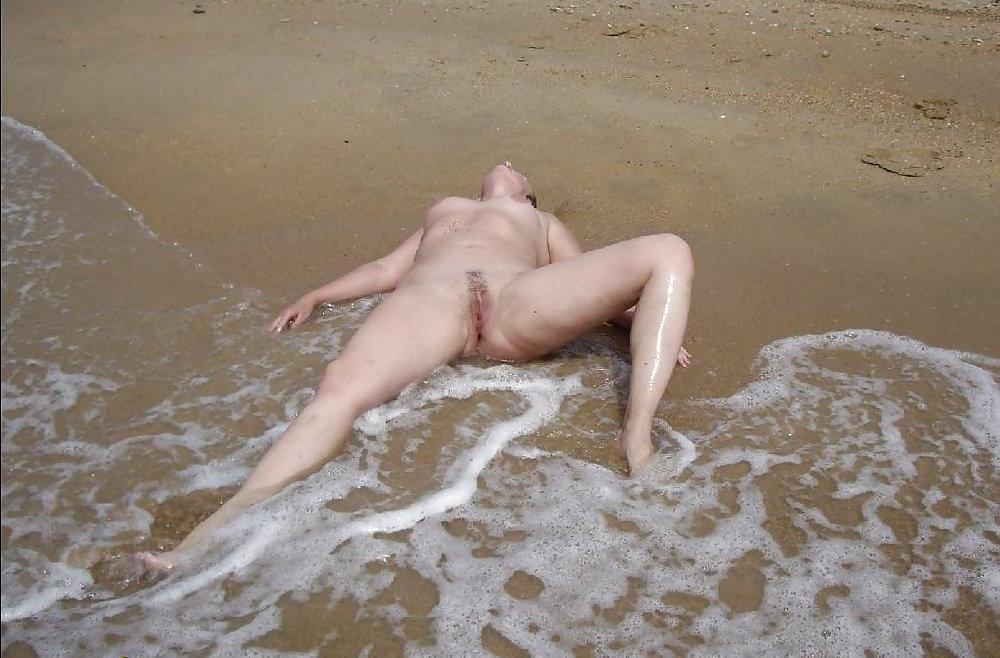 25P Mature women on the beach - 16