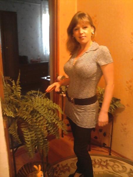 14P Busty Russian Woman 810