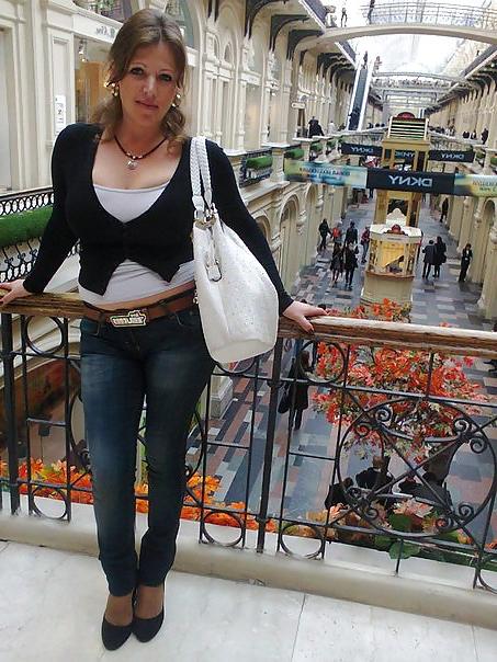 14P Busty Russian Woman 810
