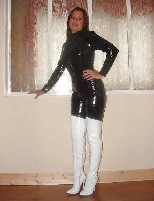 25P Moms In Leather MIX by DarKKo